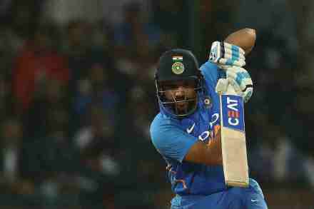 IND vs AUS : सचिनचा आणखी एक विक्रम रोहित शर्माच्या नावावर