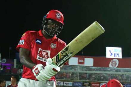 IPL 2019 : सुपरफास्ट गेल! रचला नवा इतिहास
