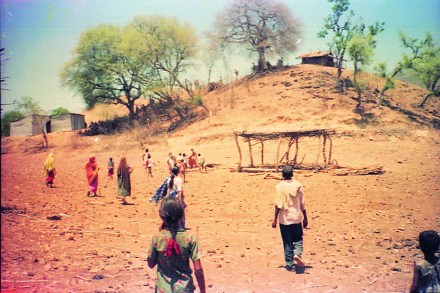 नर्मदेच्या वंशजांचा खरा लढा! नर्मदेच्या वंशजांचा खरा लढा!