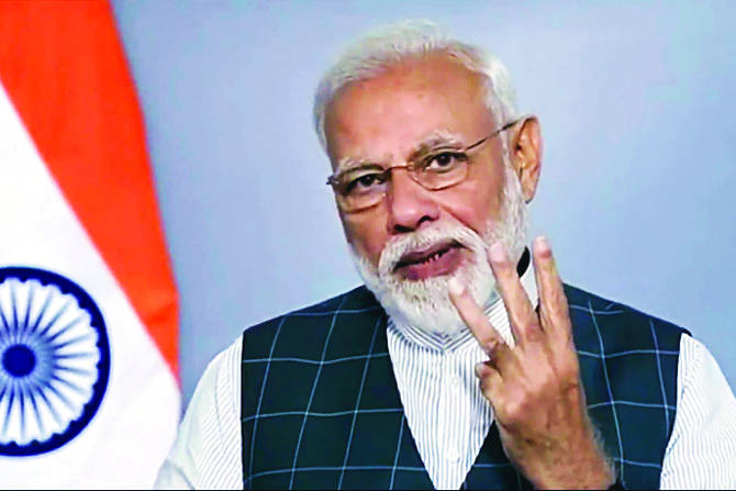 राहुल आणि प्रियंका गांधी एकत्र आल्याने मोदी घाबरलेत -सुशीलकुमार शिंदे