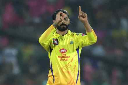 IPL 2019 : ‘सर जाडेजा’ चमकले, शंभराव्या बळीची नोंद