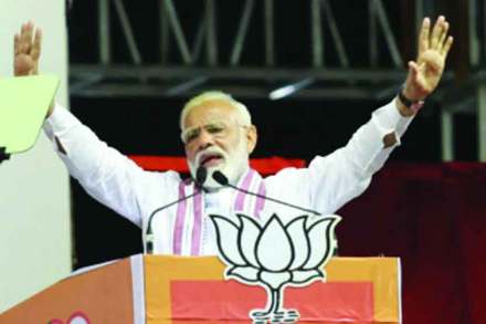 मध्यमवर्गाचे योगदान अमूल्य – मोदी