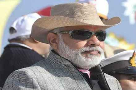 पाच वर्षात नरेंद्र मोदींच्या संपत्तीत ५२ टक्के वाढ, जाणून घ्या…