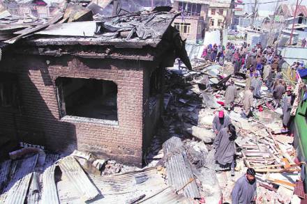 आजही आपण केवळ पुलवामाच्या हल्ल्याचीच चर्चा करतो आहोत.