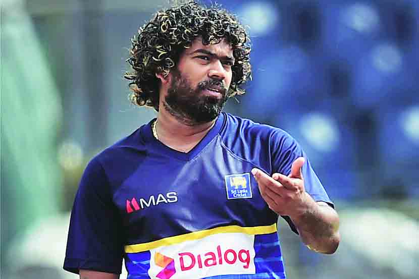 Video : मलिंगाने सोडवलं ‘रसल’ कोडं; पहिल्याच चेंडूवर धाडलं माघारी Video : मलिंगाने सोडवलं ‘रसल’ कोडं; पहिल्याच चेंडूवर धाडलं माघारी