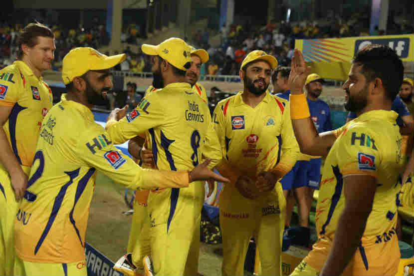 IPL 2019 : चेन्नईची यशस्वी घौडदौड, नोंदवलं विजयाचं शतक IPL 2019 : चेन्नईची यशस्वी घौडदौड, नोंदवलं विजयाचं शतक