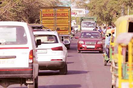 उलट दिशेने वाहतुकीत मुंबई-ठाणेकर आघाडीवर