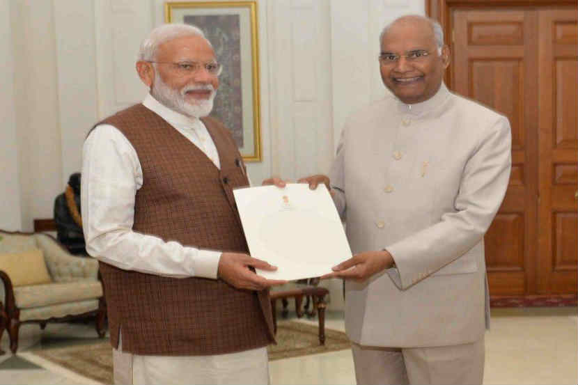 नरेंद्र मोदींनी राष्ट्रपतींना भेटून सरकार स्थापनेचा केला दावा