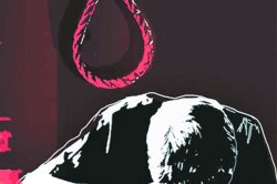 कर्जवसुली पथकासमोरच आत्महत्येचा प्रयत्न