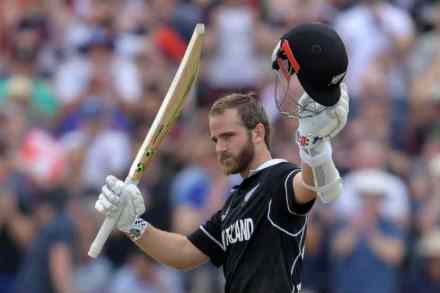 Cricket World Cup 2019 NZ vs WI : विल्यमसनचं शतक, तेंडुलकर-पाँटींगच्या विक्रमाशी बरोबरी Cricket World Cup 2019 NZ vs WI : विल्यमसनचं शतक, तेंडुलकर-पाँटींगच्या विक्रमाशी बरोबरी