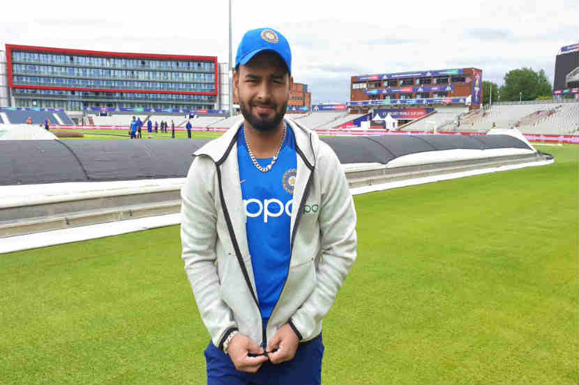 World Cup 2019 : ऋषभ पंत टीम इंडियाच्या सरावसत्रात, धोनीने दिल्या टिप्स