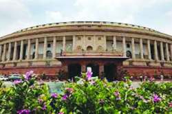कामगार कायद्यांत बदलाचा विचार
