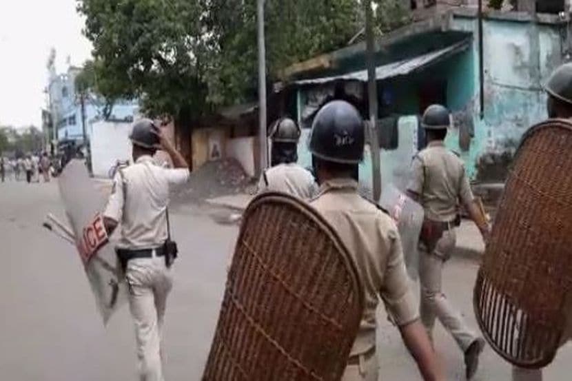 तामिळनाडूत आंबेडकरांच्या पुतळ्याची विटंबना; ३७ जणांना अटक