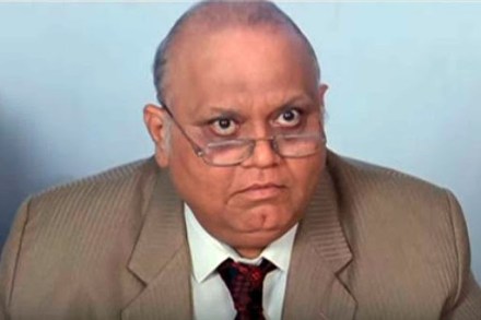 दिन्यार कॉन्ट्रॅक्टर