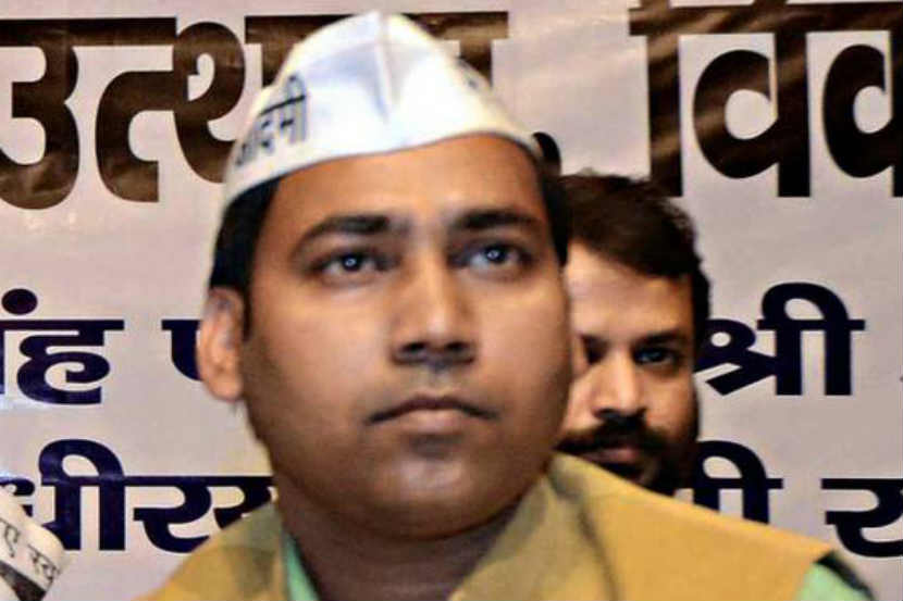संग्रहीत