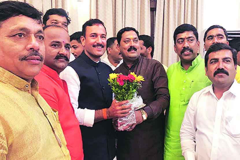 मावळचे आमदार बाळा भेगडे यांची राज्यमंत्री म्हणून वर्णी लागल्यानंतर कार्यकर्त्यांचा आनंद ओसंडून वाहत होता.