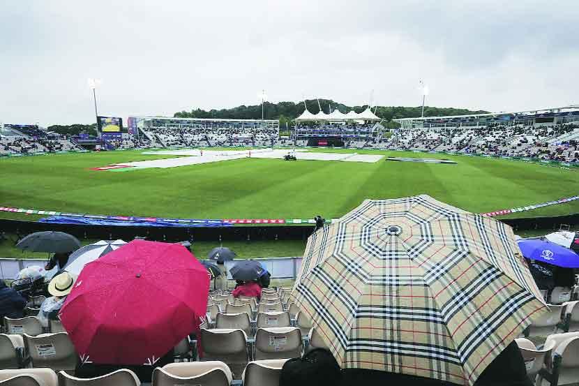 Cricket World Cup 2019 सीमारेषेबाहेर : पावसाचा प्रभाव!