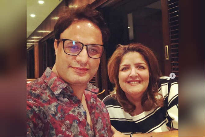 sunaina roshan with bf