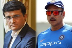 शास्त्रींच्या व्यवस्थापनावर ‘दादा’चं प्रश्नचिन्ह, धोनीला उशीरा फलंदाजीसाठी पाठवण्याच्या निर्णयावर टीका