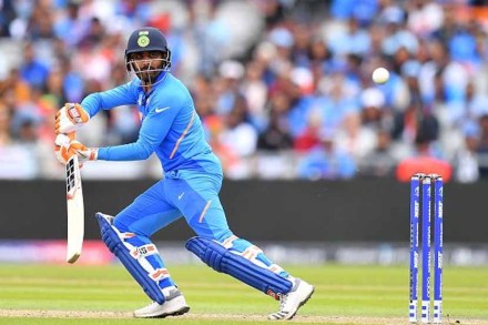 World Cup 2019 : क्षेत्ररक्षण-गोलंदाजी-फलंदाजी, उपांत्य सामन्यात सबकुछ रविंद्र जाडेजा ! World Cup 2019 : क्षेत्ररक्षण-गोलंदाजी-फलंदाजी, उपांत्य सामन्यात सबकुछ रविंद्र जाडेजा !