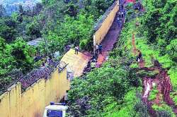 इमारतीबरोबरच संरक्षक भिंतीचे स्ट्रक्चरल ऑडिट व्हावे