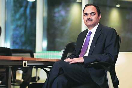 समृद्धीच्या मार्गावरील पांथस्थ