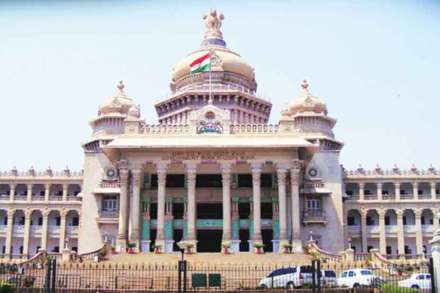 कर्नाटक विधानसभाध्यक्षांवर अविश्वास? कर्नाटक विधानसभाध्यक्षांवर अविश्वास?