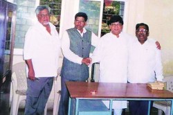 वाकविण्यात वाकबगार राजा ढाले!