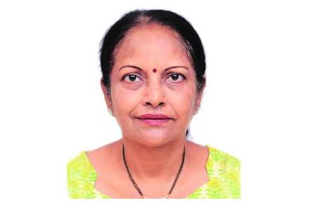 उर्वशी आनंद धराधर  (आर्थिक सल्लागार)