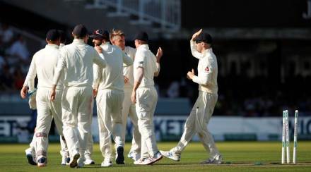 आयर्लंडच्या नावावर लाजीरवाण्या विक्रमाची नोंद आयर्लंडच्या नावावर लाजीरवाण्या विक्रमाची नोंद