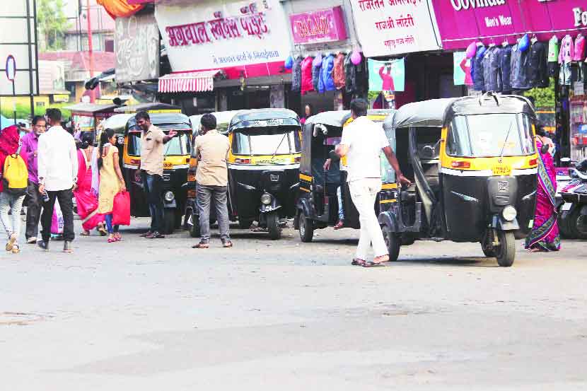 नियोजित ‘मेट्रो’ची रिक्षाचालकांना धास्ती