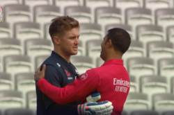 Video : अंतिम सामन्याआधी जेसन रॉय – पंच धर्मसेना यांचं मनोमिलन