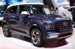 Hyundai Venue ची ‘सुपर क्रेझ’, बुकिंग 75 हजारांपार