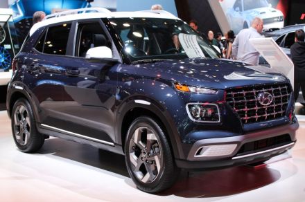 Hyundai Venue ची ‘सुपर क्रेझ’, बुकिंग 75 हजारांपार Hyundai Venue ची ‘सुपर क्रेझ’, बुकिंग 75 हजारांपार