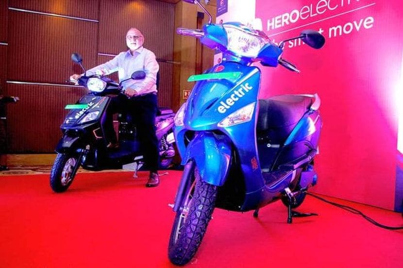 शानदार मायलेजसह Hero Electric च्या दोन नव्या इ-स्कूटर लाँच