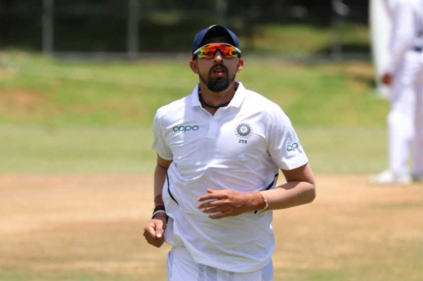 Ind vs WI : विंडीजचा निम्मा संघ गारद करत इशांतची हरभजन-कुंबळेच्या विक्रमाशी बरोबरी