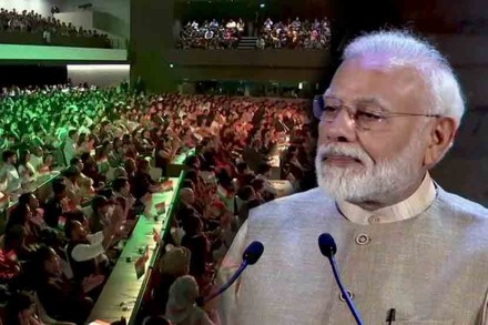 फ्रान्समध्ये नरेंद्र मोदींसमोर ‘गणपती बाप्पा मोरया’चा जयघोष