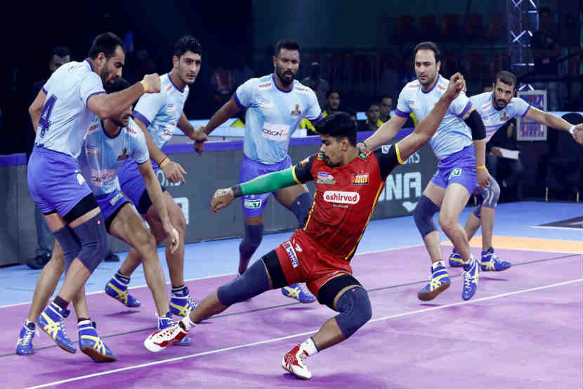 Pro Kabaddi 7 : बंगळुरु बुल्सची तामिळ थलायवाजवर मात