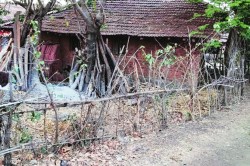 घराचे आवार