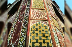 पिएत्रा डय़ुरा आर्टवर्क वास्तुवैभव खुलवणारा नजराणा