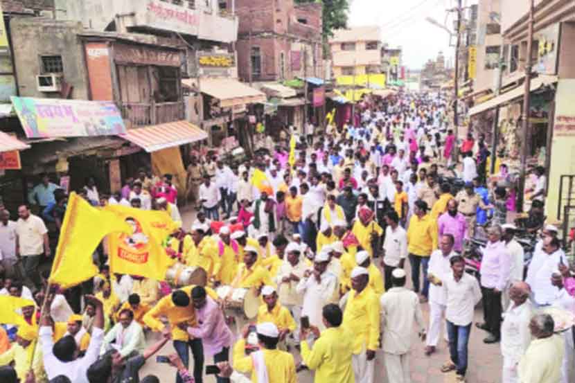 राम गावडे, समन्वयक , धनगर समाज आरक्षण समन्वय समिती

पंढरपुरात आंदोलनासाठी पंढरपुरात आलेले शेकडो धनगर समाज बांधव.