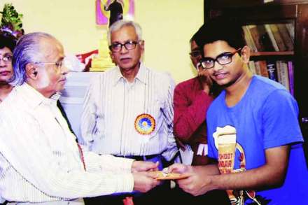 ‘धि गोवा हिंदु..’चे शतक           