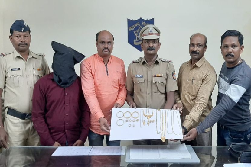 फेसबुकवरील मित्रासाठी सुनेने चोरले घरातील २२ तोळे सोन्याचे दागिने