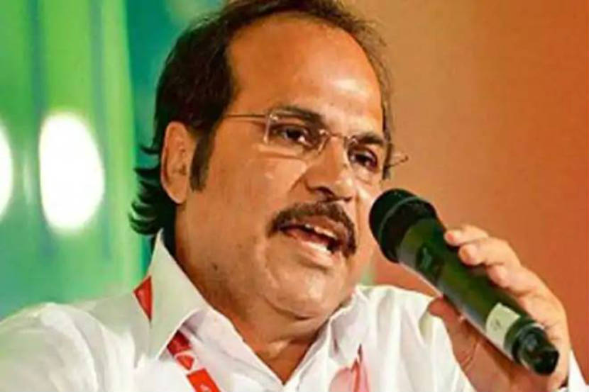 नेहरू, गांधी कुटुंबच काँग्रेसची ब्रान्ड इक्विटी: अधीर रंजन चौधरी नेहरू, गांधी कुटुंबच काँग्रेसची ब्रान्ड इक्विटी: अधीर रंजन चौधरी