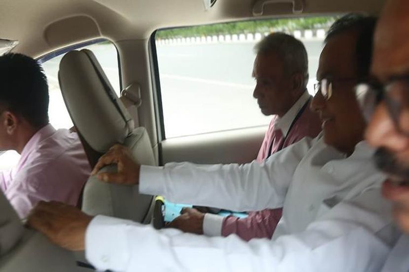 “चिदंबरम यांच्यावरील कारवाईमागे केंद्र सरकार नाही”
