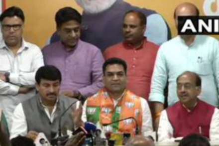‘आप’चे बंडखोर आमदार कपिल मिश्रा भाजपमध्ये दाखल