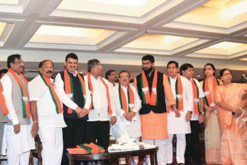 युती अभेद्यच!