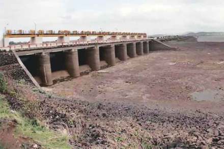 मराठवाडय़ाला ११० टीएमसी पाण्यासाठी आराखडे