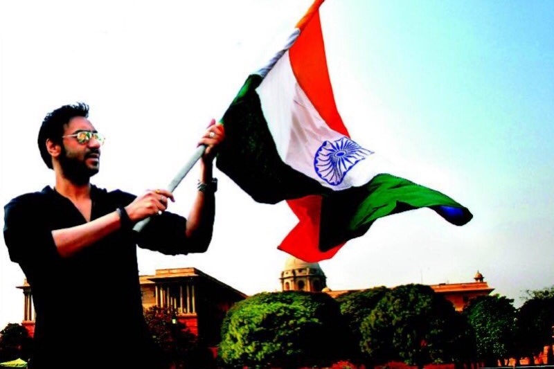 हिंदी है हम, वतन है हिंदुस्तान हमारा – अजय देवगण