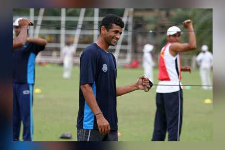 मुंबईचा अमोल मुझुमदार दक्षिण आफ्रिकेचा हंगामी फलंदाजी प्रशिक्षक